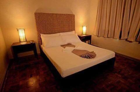 Legacy Mansion Hotel อีโลอีโลซิตี้ ภายนอก รูปภาพ